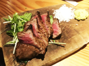 【Beef Man（ビーフマン）天神西通り店】 おすすめの肉バル（ダイニングバー）