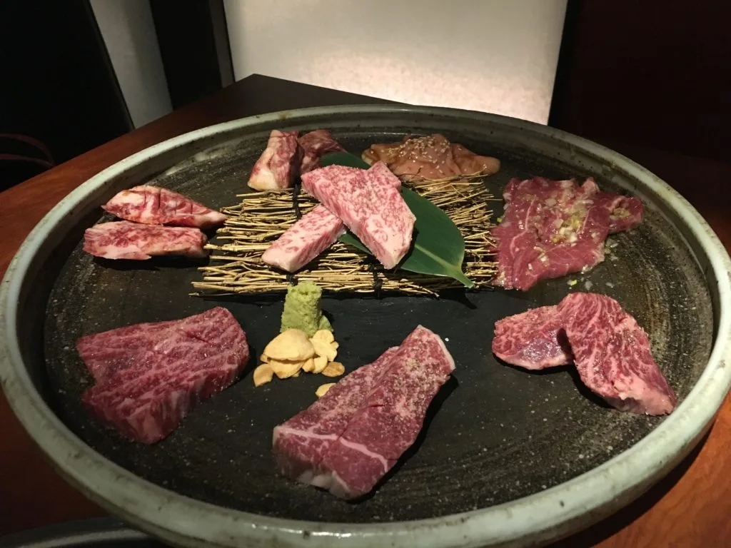 【黒毛和牛BAKURO】お肉屋さん直営!!上質な和牛の焼肉とワインが楽しめるお店!! 3