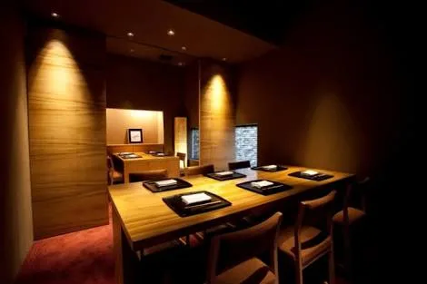 西中洲の日本料理【ながおか】 14