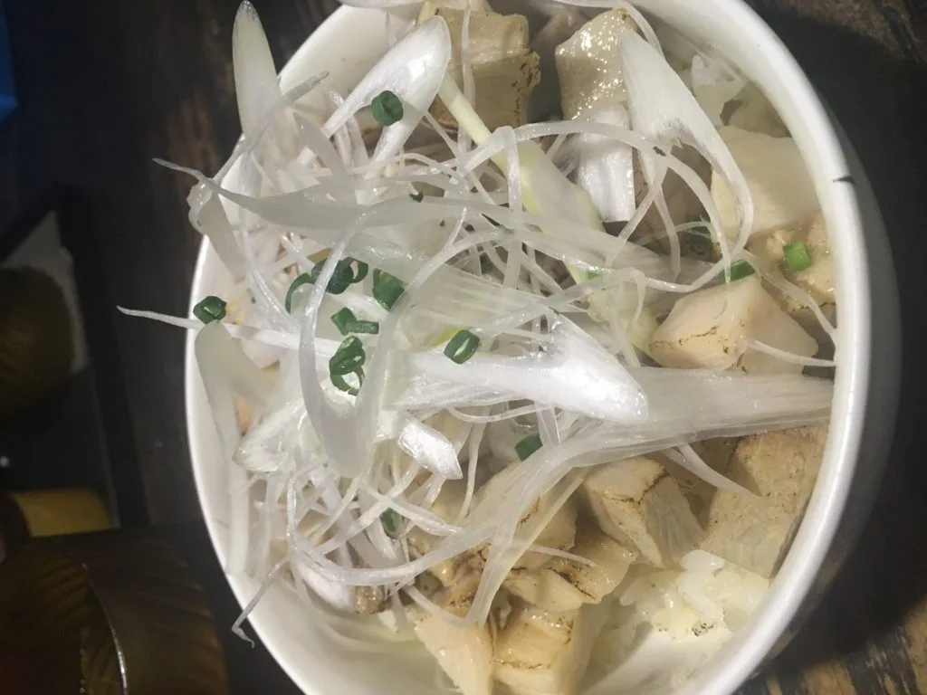 行列ができるラーメン屋【ラーメン海鳴】 4