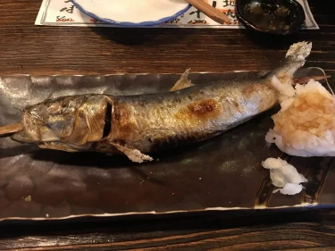 【平尾】炉端焼きと藁焼き 「炉端ト酒 タキビヤ。」