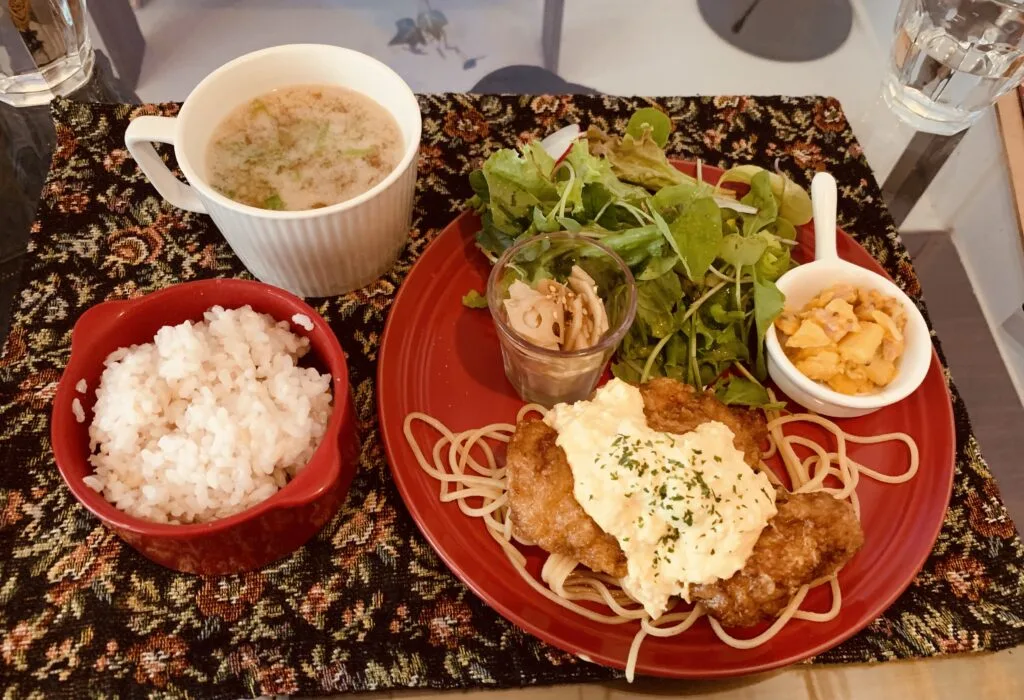 【フリルカフェ 薬院】外国のお家のようなお洒落カフェ☕ 5
